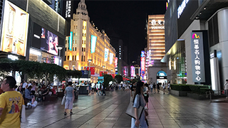 購物中心供大于求 誰能活得更好？