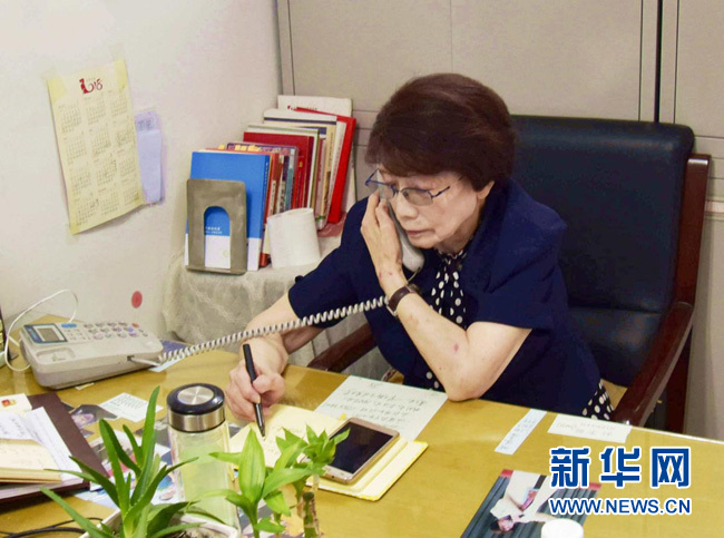 老年生活精力都放在教育上，健康秘訣是保持學(xué)習(xí)，簡單生活。