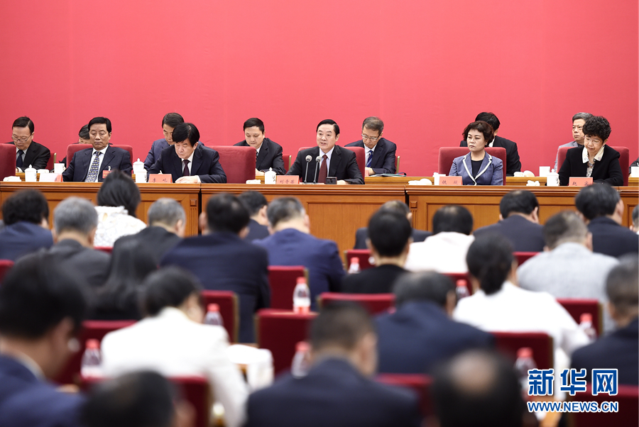 9月20日，中國(guó)電視藝術(shù)家協(xié)會(huì)第六次全國(guó)代表大會(huì)在北京召開。中共中央政治局委員、中央書記處書記、中宣部部長(zhǎng)劉奇葆出席開幕式并講話。新華社記者 燕雁 攝