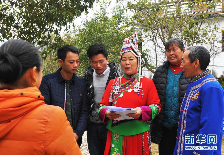 （兩會(huì)前夕看落實(shí)·圖文互動(dòng)）（2）奮力脫貧攻堅(jiān) 生態(tài)追“清”逐“綠”——江西落實(shí)習(xí)近平總書(shū)記全國(guó)兩會(huì)重要講話精神紀(jì)實(shí)