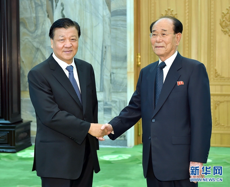 10月10日，正在朝鮮訪問的中共中央政治局常委、中央書記處書記劉云山在平壤會見朝鮮勞動黨中央政治局常委、最高人民會議常任委員會委員長金永南。 新華社記者 李濤 攝