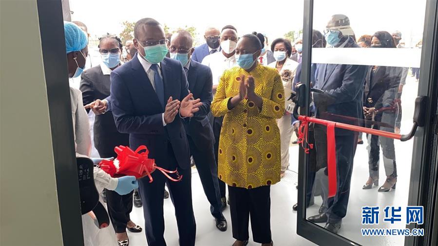 （國際疫情·圖文互動）（6）華大基因承建 安哥拉“火眼”新冠檢測實(shí)驗(yàn)室揭幕